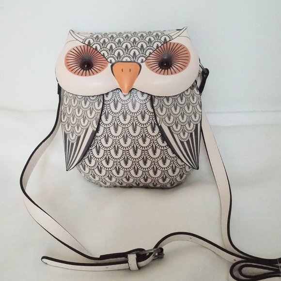 Novelty Handbags - Owl cellphone crossbody bag NWOT